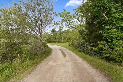 71 Tropicana Road, Saint Helena Island, SC 29920 - Photo 27