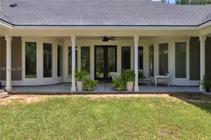 100 Drayton Dr, Ridgeland, SC 29936 - Photo 35