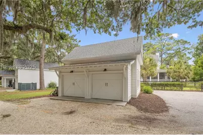 20 N Crescent, Beaufort, SC 29906 - Photo 89
