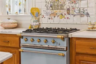 4 St Johns Pl, Hilton Head Island, SC 29928 - Photo 11