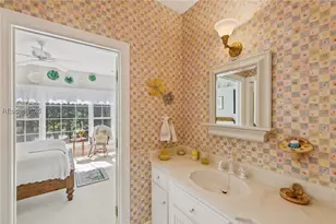 4 St Johns Pl, Hilton Head Island, SC 29928 - Photo 31