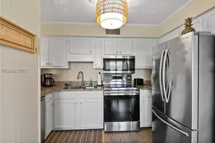 40 Folly Field Rd, Hilton Head Island, SC 29928 - Photo 5