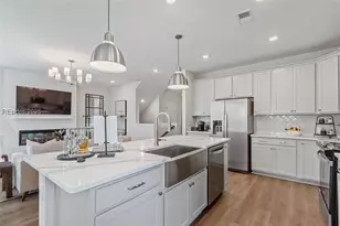 6 Burl Wood Ct, Hilton Head Island, SC 29926 - Photo 3