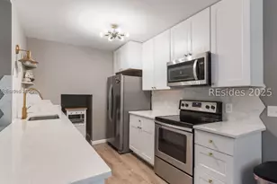 2 Lighthouse Ln, Hilton Head Island, SC 29928 - Photo 13