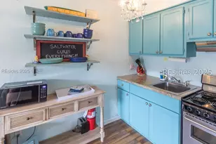 40 Folly Field Rd, Hilton Head Island, SC 29928 - Photo 9