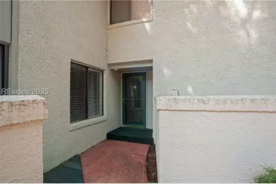 90 Gloucester Road #203, Hilton Head Island, SC 29928 - Photo 5