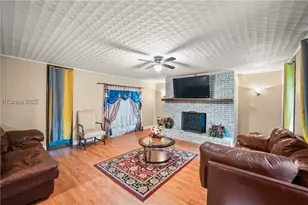 1507 Ivy Ln, Beaufort, SC 29902 - Photo 11