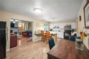 1507 Ivy Ln, Beaufort, SC 29902 - Photo 9