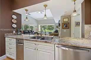 37 Queens Way, Hilton Head Island, SC 29928 - Photo 21