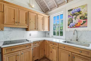 30 E Beach Lagoon Rd, Hilton Head Island, SC 29928 - Photo 9