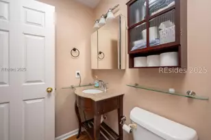 35 Cobblestone Ct, Hilton Head Island, SC 29928 - Photo 21