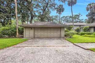 20 Woodbine Pl, Hilton Head Island, SC 29928 - Photo 3