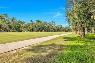 20 Woodbine Pl, Hilton Head Island, SC 29928 - Photo 11