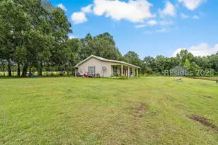 10692 Grays Hwy, Ridgeland, SC 29936 - Photo 3