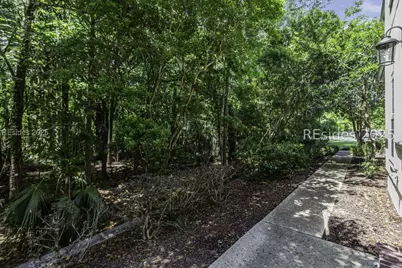 223 Farnsleigh Avenue, Bluffton, SC 29910 - Photo 3