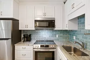 15 S Forest Beach Dr, Hilton Head Island, SC 29928 - Photo 9