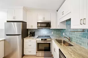 15 S Forest Beach Dr, Hilton Head Island, SC 29928 - Photo 7