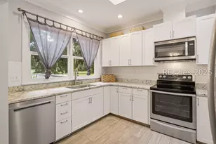 10 Plantation Homes Dr, Daufuskie Island, SC 29915 - Photo 9