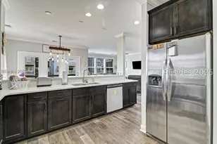 45 Hammock Oaks Cir, Hilton Head Island, SC 29926 - Photo 11