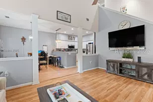 12 Brittany Pl Dr, Hilton Head Island, SC 29928 - Photo 5