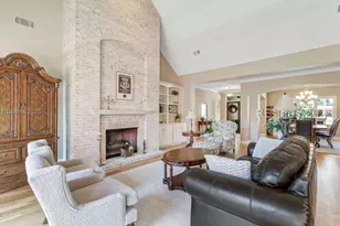 21 Strawberry Hill Rd, Hilton Head Island, SC 29928 - Photo 11