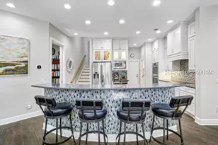 33 N Port Royal Dr, Hilton Head Island, SC 29928 - Photo 17