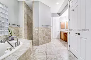 33 N Port Royal Dr, Hilton Head Island, SC 29928 - Photo 37