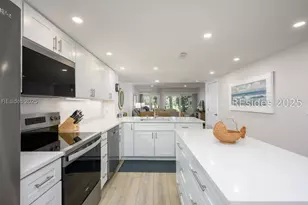 113 Shipyard Dr, Hilton Head Island, SC 29928 - Photo 11