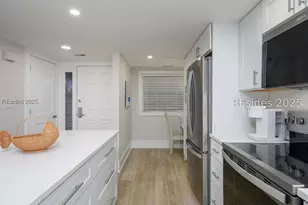 113 Shipyard Dr, Hilton Head Island, SC 29928 - Photo 9