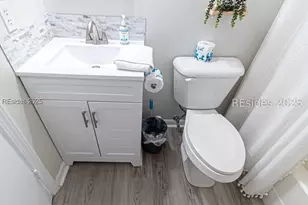 40 Folly Field Rd, Hilton Head Island, SC 29928 - Photo 9