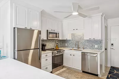15 S Forest Beach Drive #2B, Hilton Head Island, SC 29928 - Photo 5