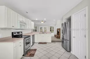 16 Le Moyne Dr, Beaufort, SC 29907 - Photo 27