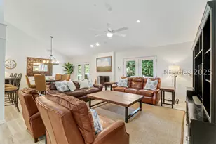 11 Planters Wood Ct, Hilton Head Island, SC 29928 - Photo 9