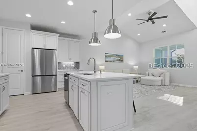 215 Tropics Avenue, Hardeeville, SC 29927 - Photo 9