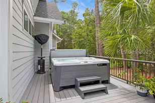 2 Ravenwood Rd, Hilton Head Island, SC 29928 - Photo 77