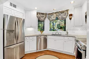 31 Shipyard Dr, Hilton Head Island, SC 29928 - Photo 9