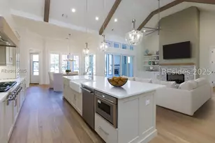 18 Summerton Dr, Bluffton, SC 29910 - Photo 3