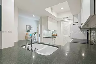 17 Lagoon Rd, Hilton Head Island, SC 29928 - Photo 9