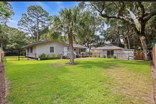 10 Myrtle Ln, Hilton Head Island, SC 29928 - Photo 31