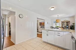 10 Myrtle Ln, Hilton Head Island, SC 29928 - Photo 5