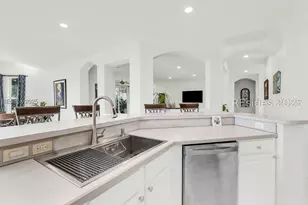 44 Hampton Cir, Bluffton, SC 29909 - Photo 15