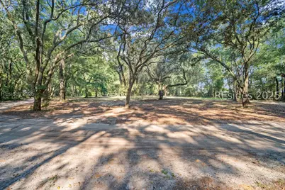 120 Meadow Drive, Bluffton, SC 29910 - Photo 5