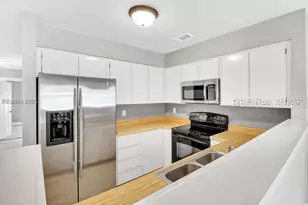 16 Fawn Ln, Hilton Head Island, SC 29928 - Photo 11