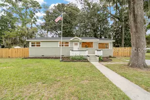 1111 Old Trail Rd, Beaufort, SC 29902 - Photo 3