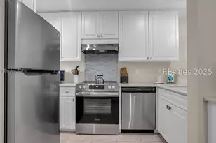 663 William Hilton Pkwy, Hilton Head Island, SC 29928 - Photo 5