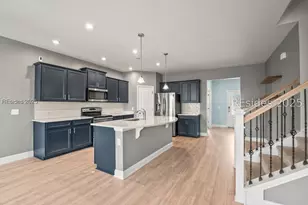 81 Dudley Ave, Bluffton, SC 29909 - Photo 11