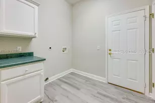 567 Colonial Dr, Hilton Head Island, SC 29926 - Photo 15