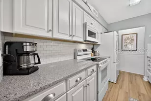34 S Forest Beach Dr, Hilton Head Island, SC 29928 - Photo 9