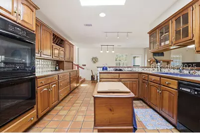 98 S Port Royal Drive, Hilton Head Island, SC 29928 - Photo 13