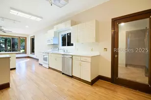 1 Royal James Dr, Hilton Head Island, SC 29926 - Photo 7